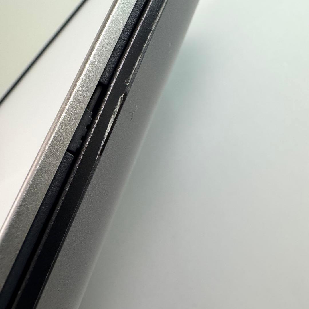 Dell Vostro 5301 Core i5 8GB 新品バッテリーに交換済