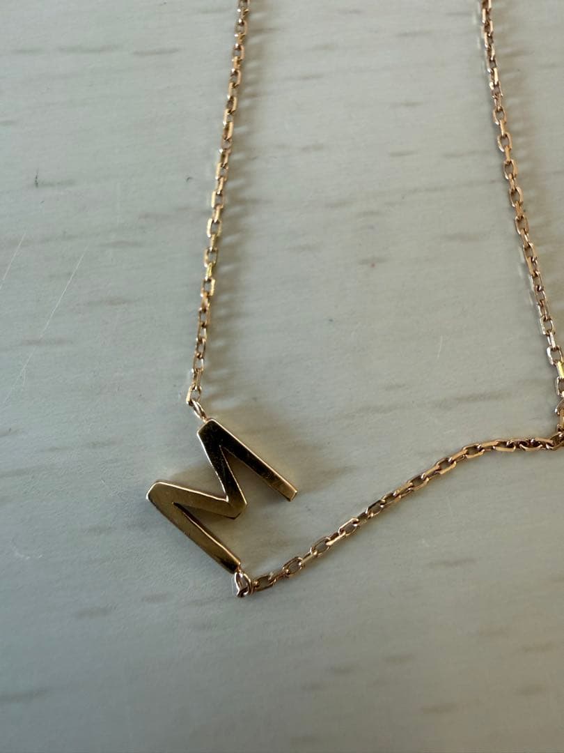 HYEON イニシャルネックレスM