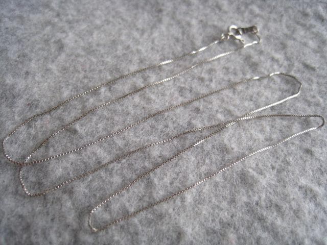 ☆素敵！きらきらk18WGホワイトゴールド 長さ45㎝ネックレス