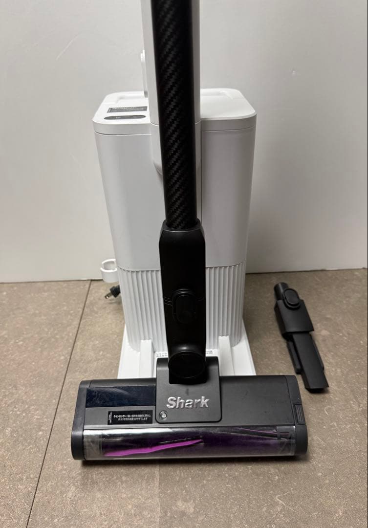 Shark◇CleanSense iQ+ IW3241J メタルブラック