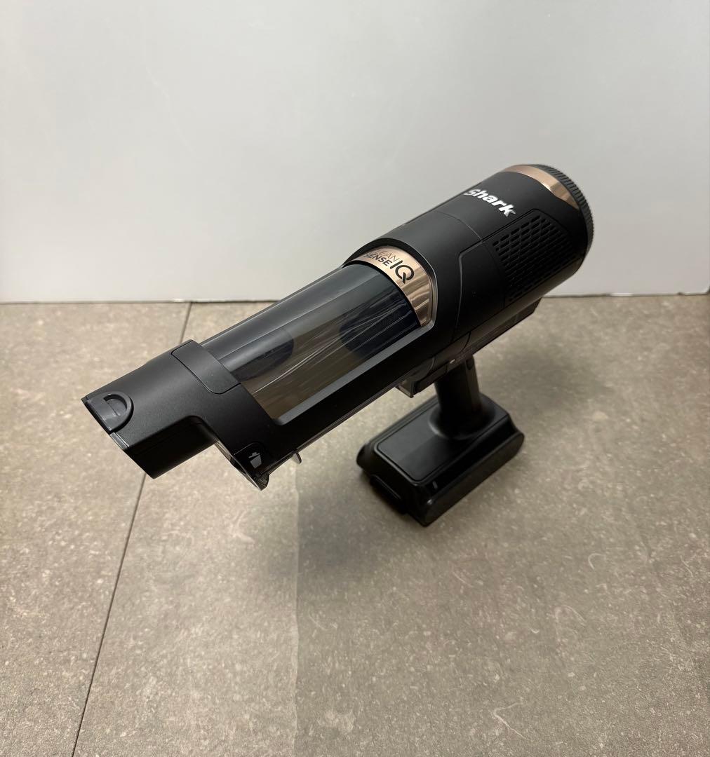 Shark◇CleanSense iQ+ IW3241J メタルブラック