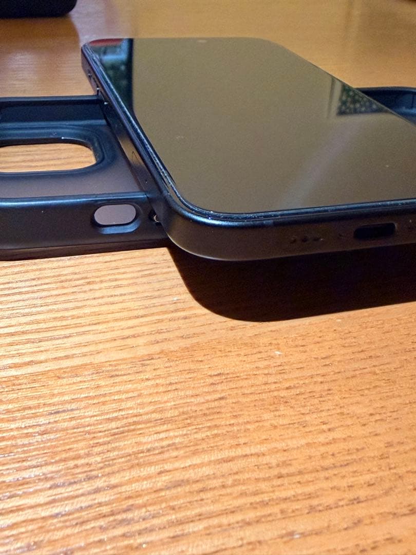 iPhone15 256GB ブラック　SIMフリー　美品中古