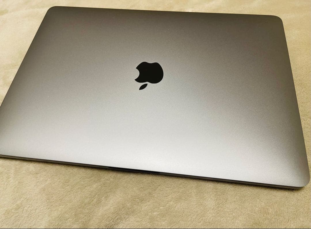 Apple MacBook Pro 13インチ 256GB おまけ付き