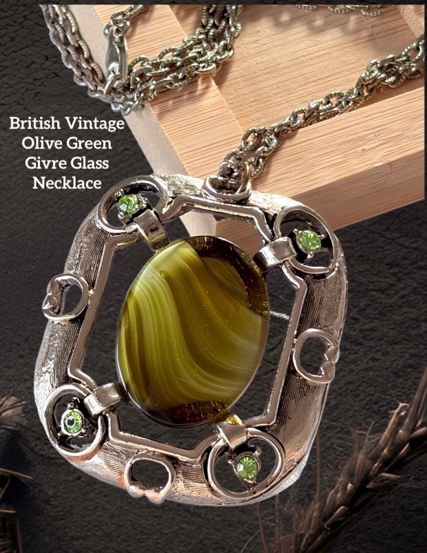 ひろみん様イギリス製 ギブレガラス ヴィンテージネックレスA156