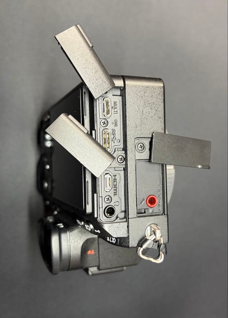 美品［ショット数8,856枚］ SONY α7 III ILCE-7M3