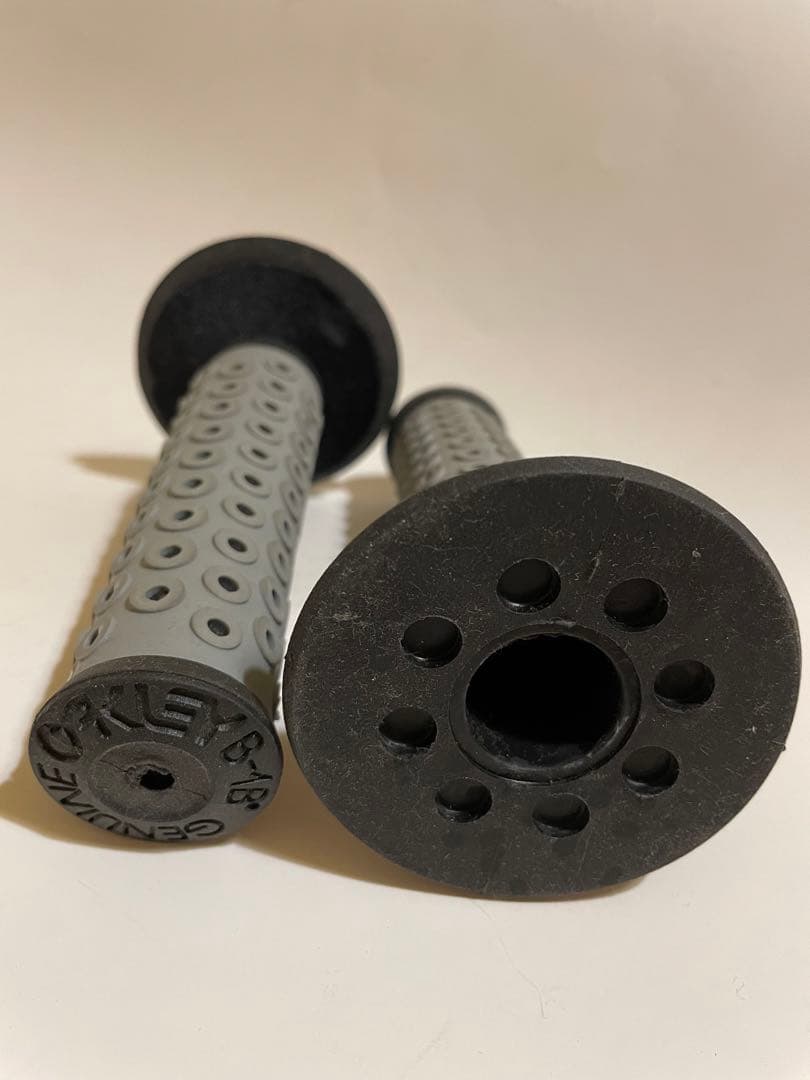 OAKLEY オークリー　BMXグリップ