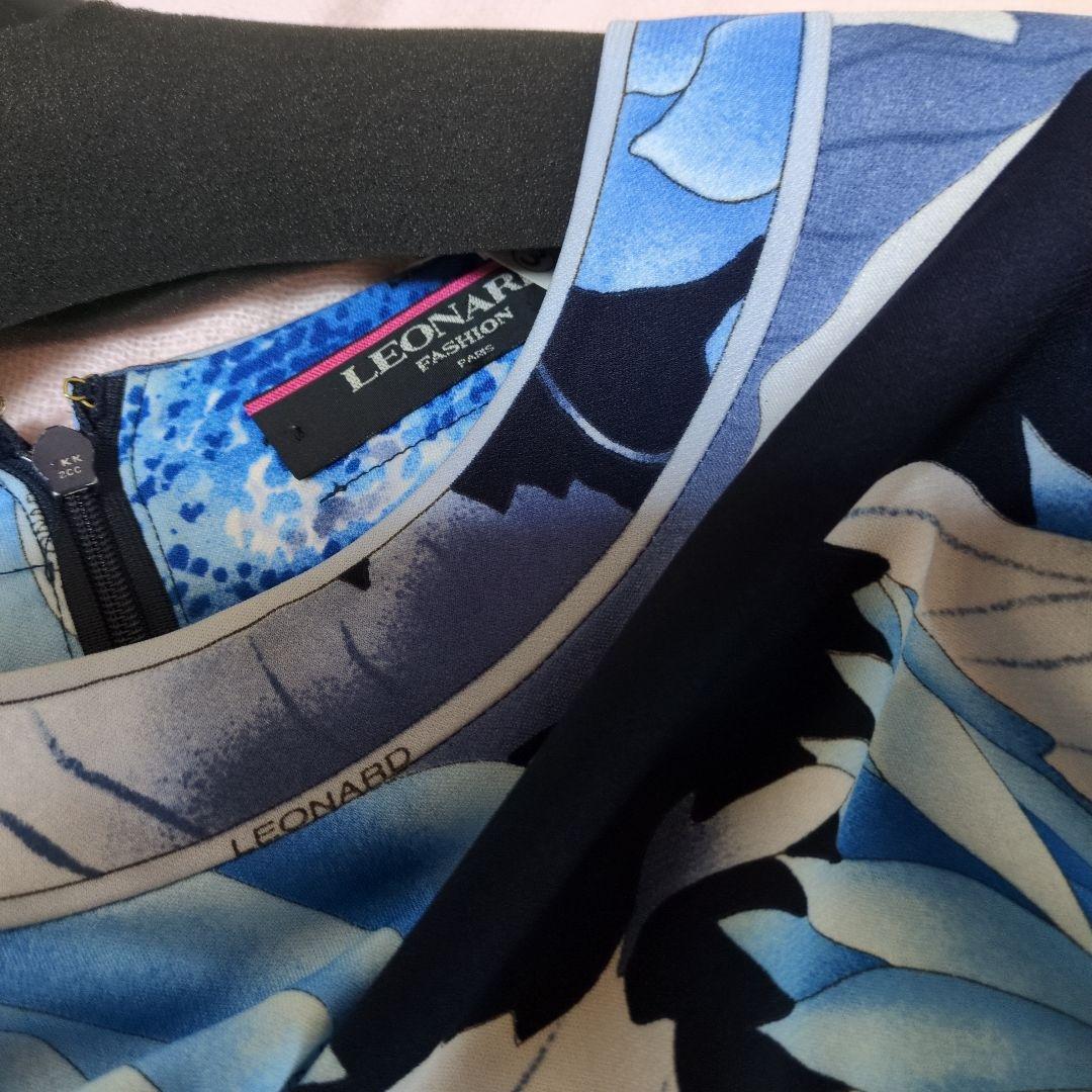 レオナール　大きいサイズ　人気花柄 半袖チュニックのみ