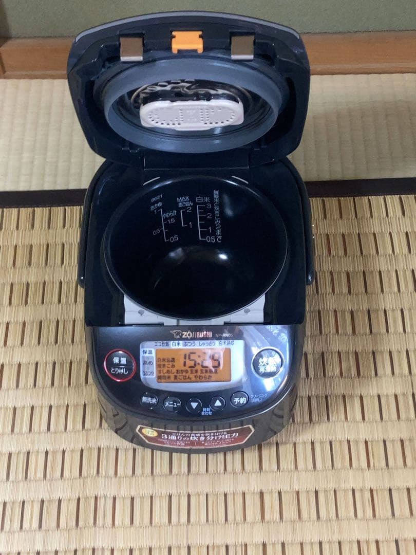 Zojirushi NP-RN05-BA 炊飯器