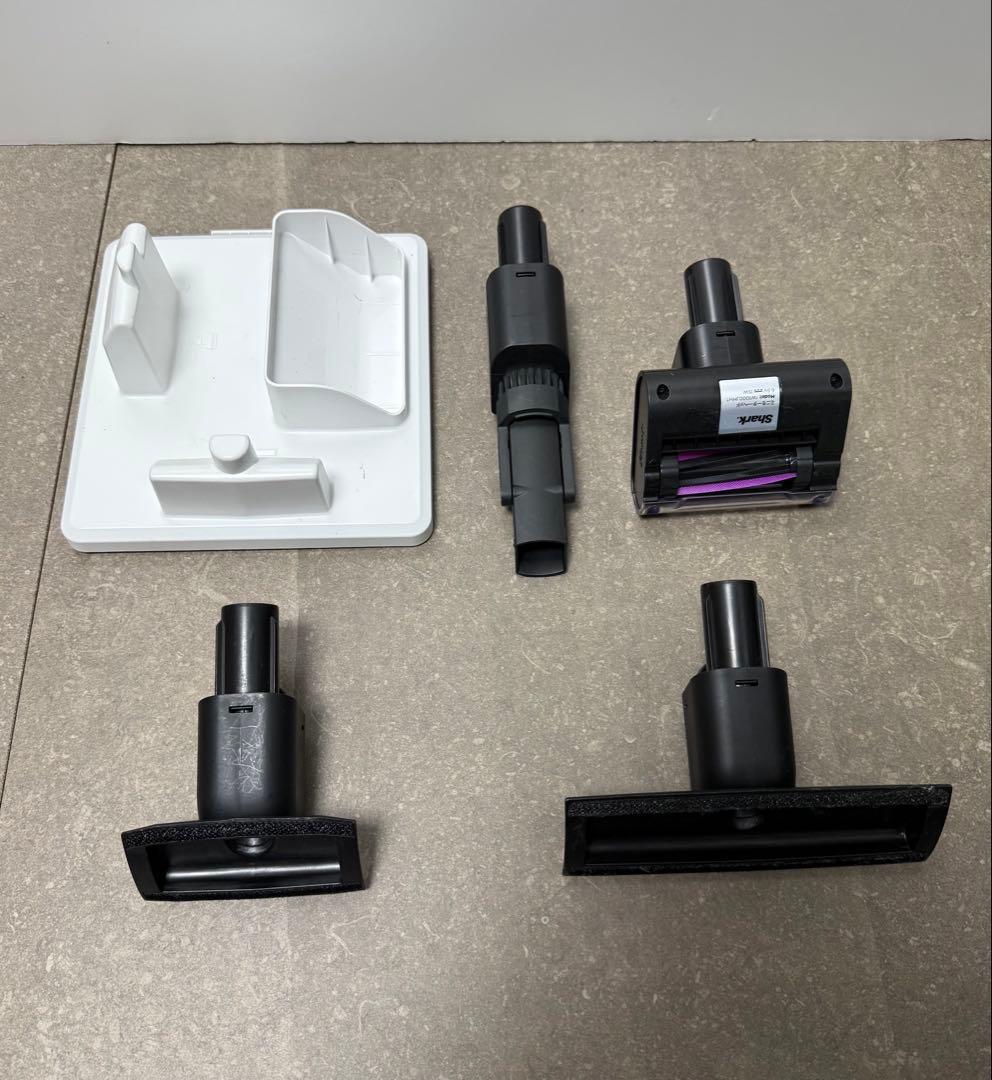 shark◇CleanSense iQ+◇IW3241J ライトチタニウム