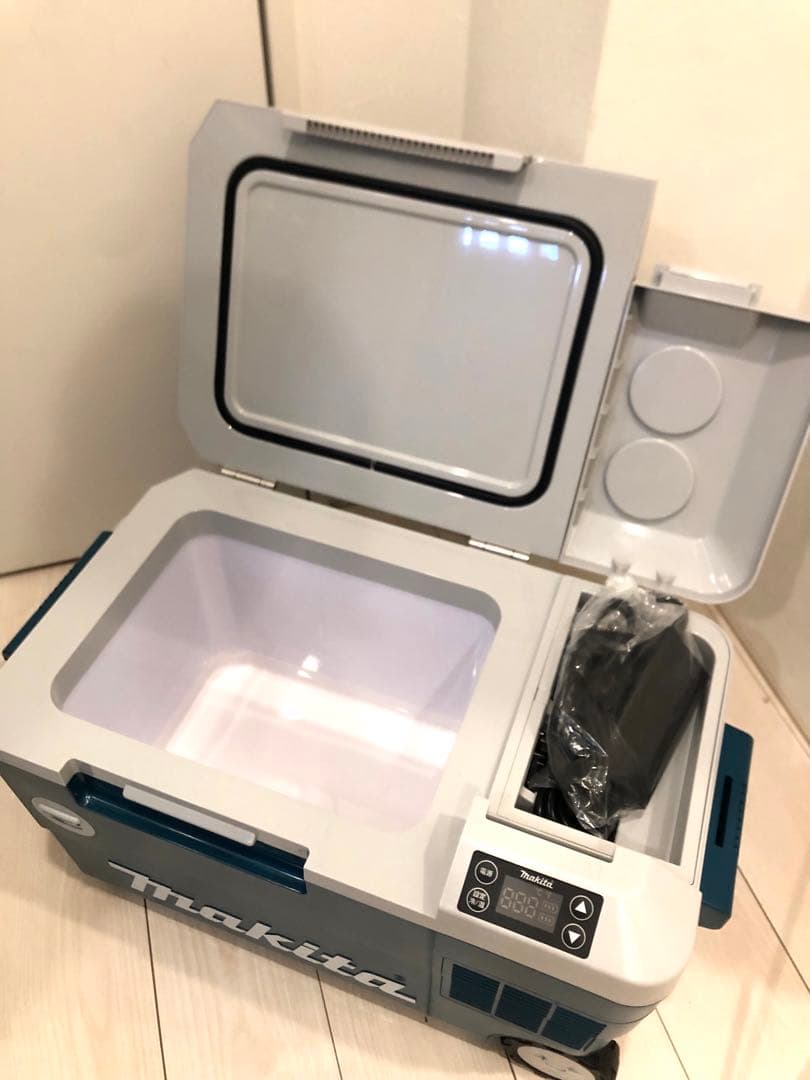 新品未使用 マキタ 充電式保冷温庫 CW180DZ