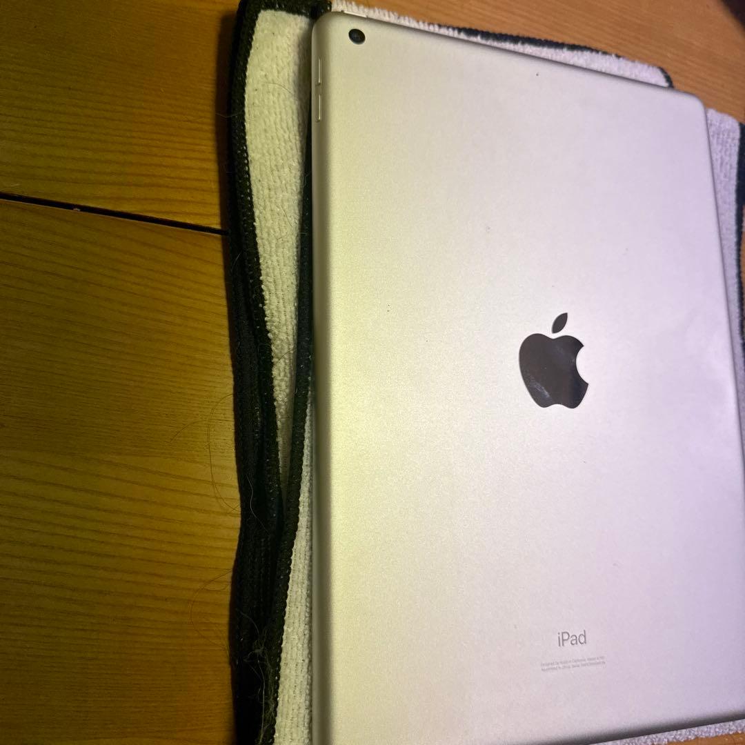 Apple iPad 第7世代32GB シルバー 本体