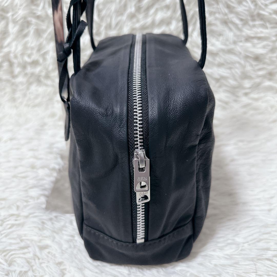 【極美品】REN 黒 レザー ハンドバッグ チャーム トート