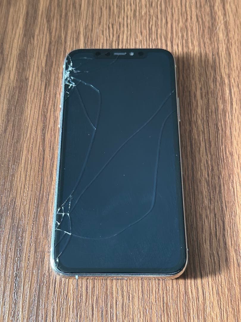 iPhone 11 Pro 256GB SIMフリー ケース付き