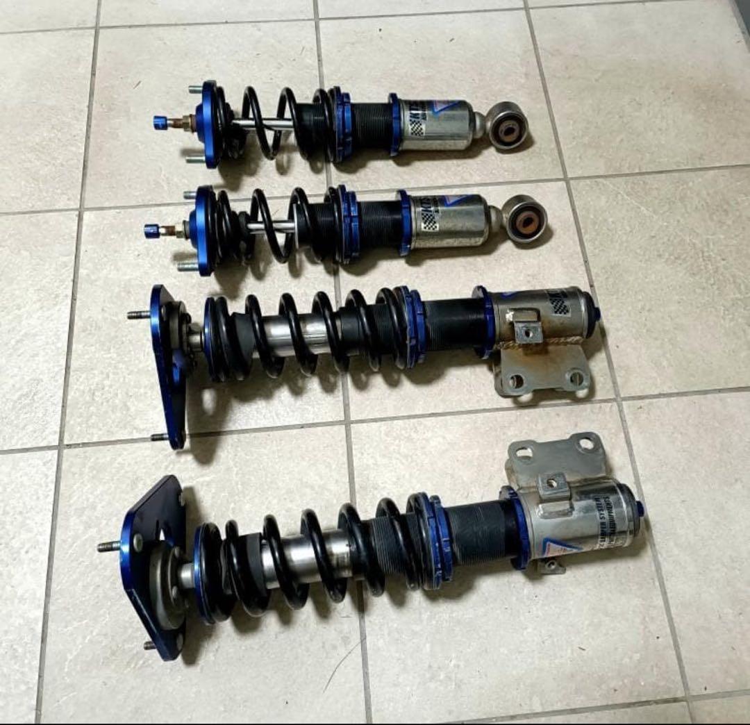 レガシィBH5/BE5レガシイ フルタップ式車高調KTS