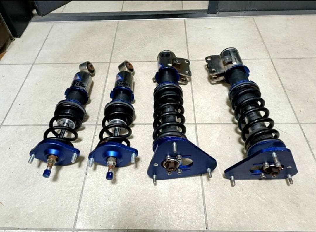 レガシィBH5/BE5レガシイ フルタップ式車高調KTS