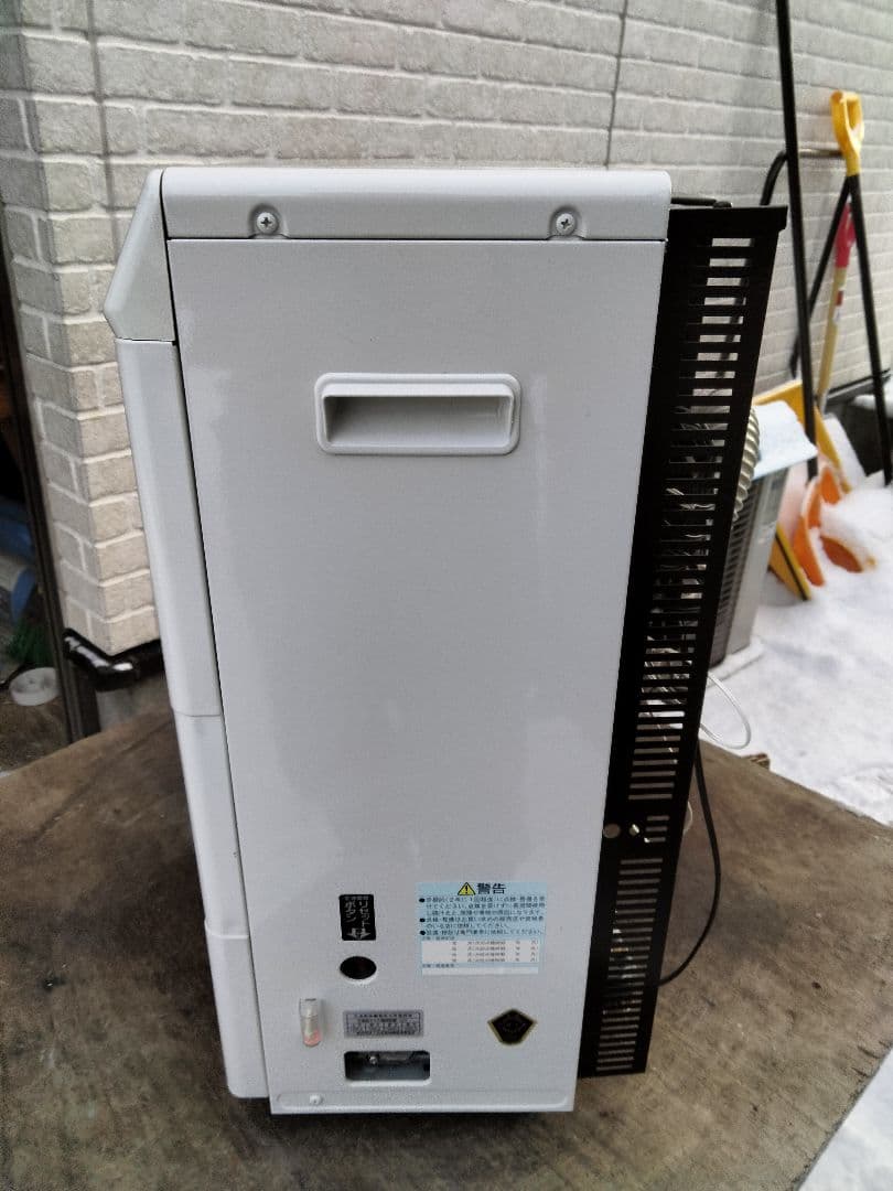 札幌発コロナFF温風石油ストーブ！品番「FF‐4213GS」2013年式中古品④