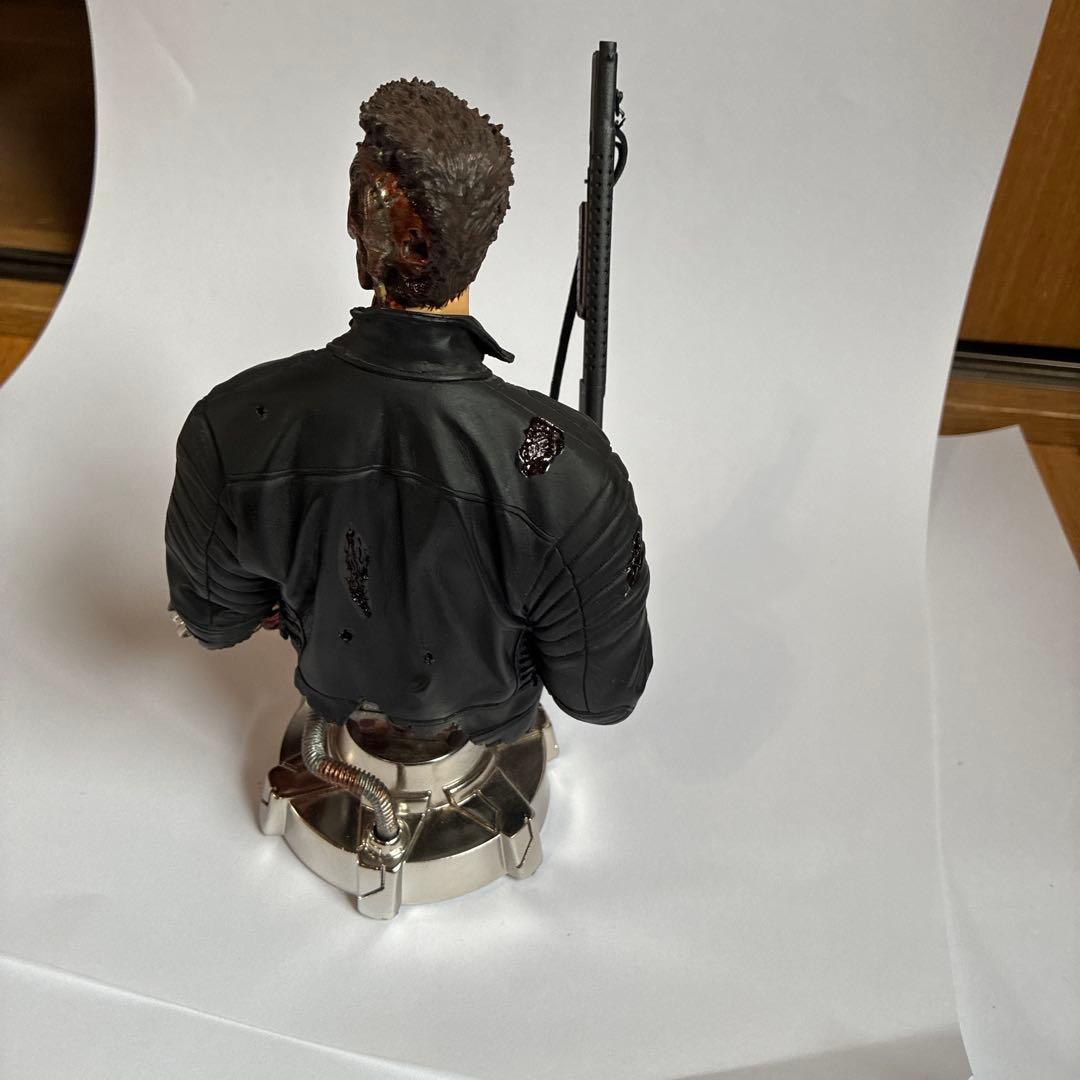 T-850 Battle Damaged フィギュア