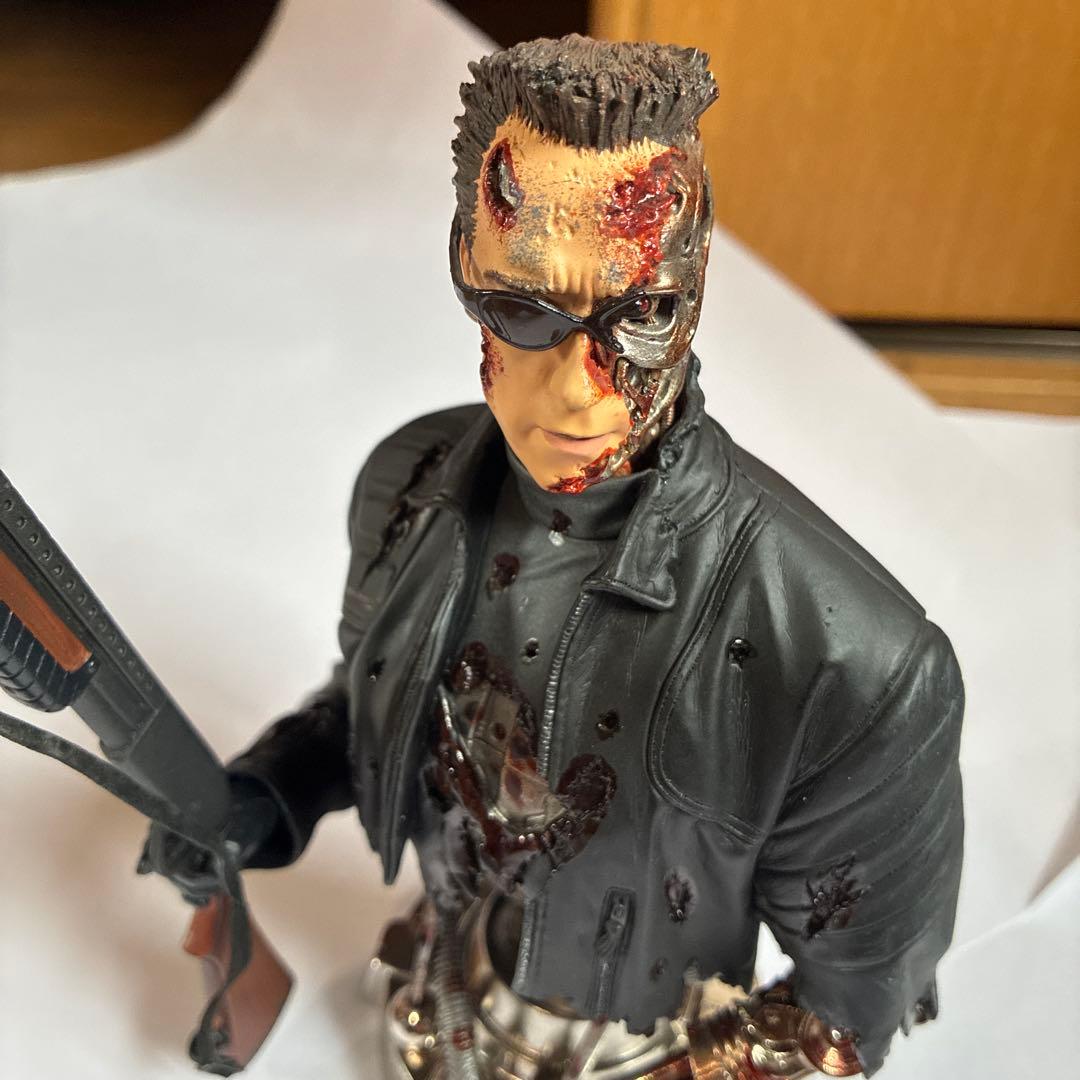 T-850 Battle Damaged フィギュア