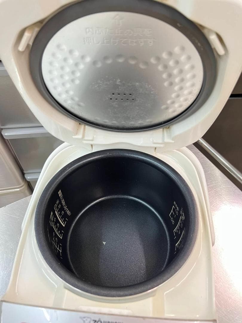 【高年式】2020年式 5.5合 1.0L 象印 炊飯器 NL-DS10