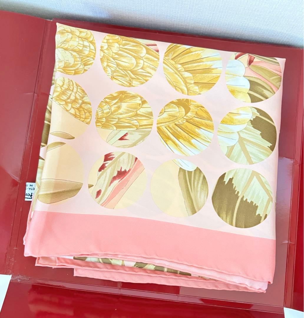 めめ サルヴァトーレフェラガモ シルク100% 大判 スカーフ