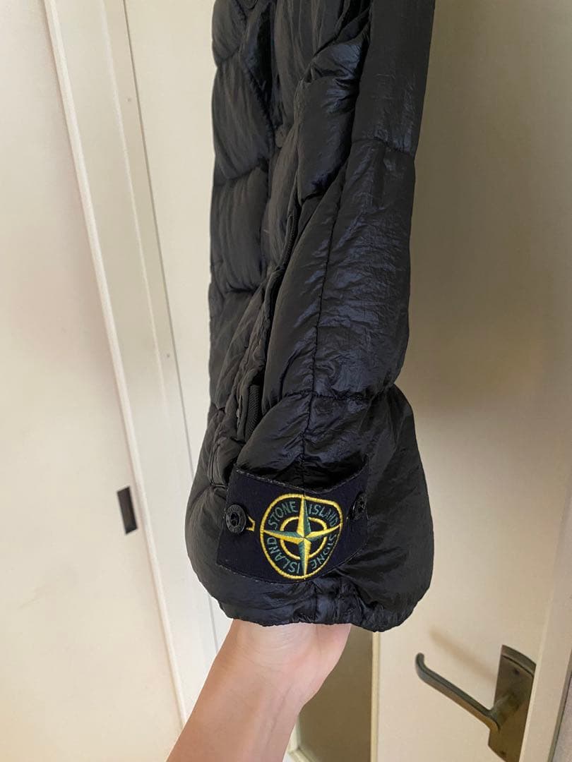 STONE  ブラック ダウンベスト　ガーメントダイ