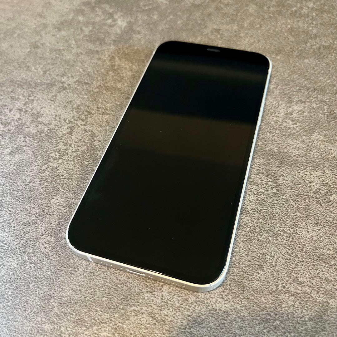 iPhone 12 64GB ホワイト SIMフリー バッテリー100％
