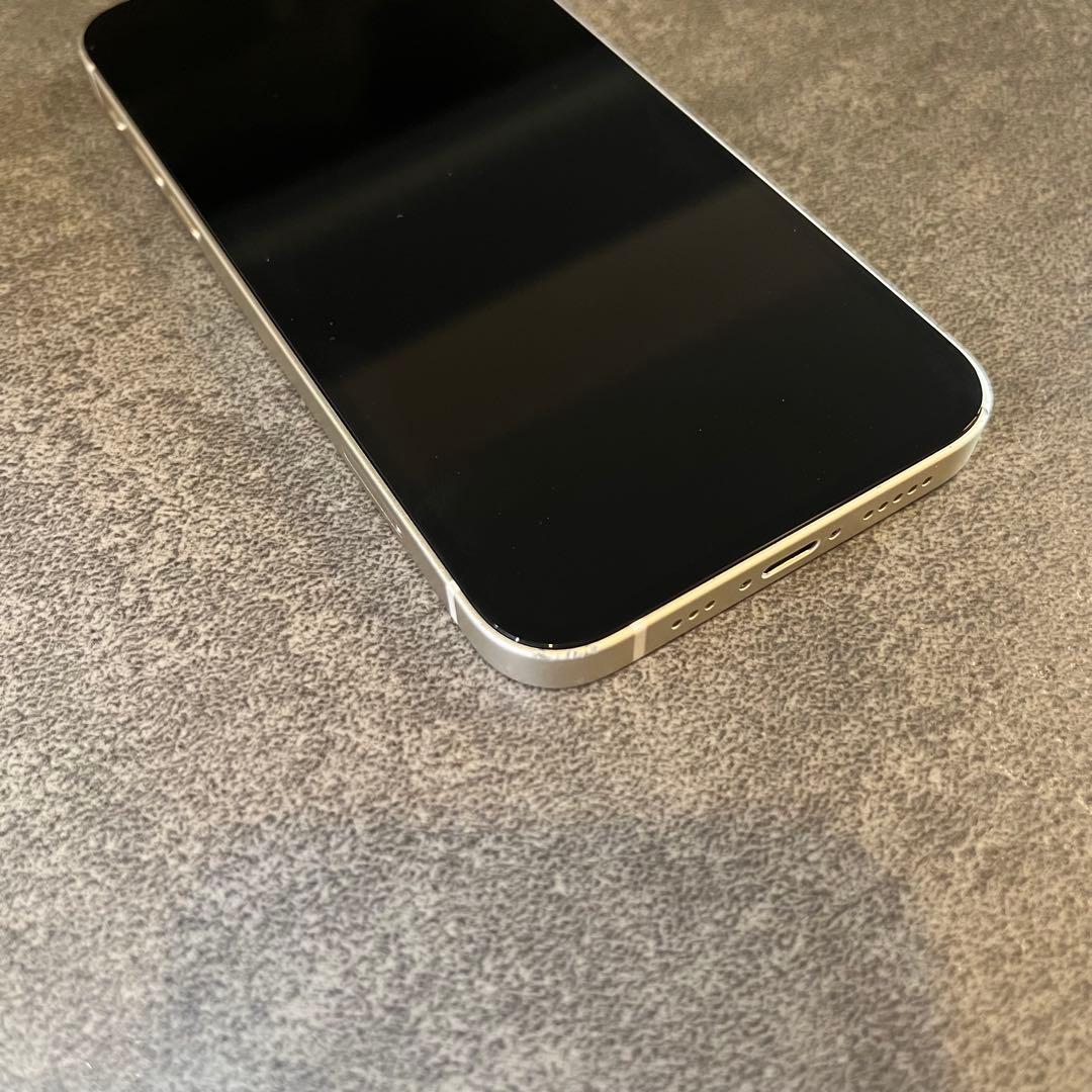 iPhone 12 64GB ホワイト SIMフリー バッテリー100％