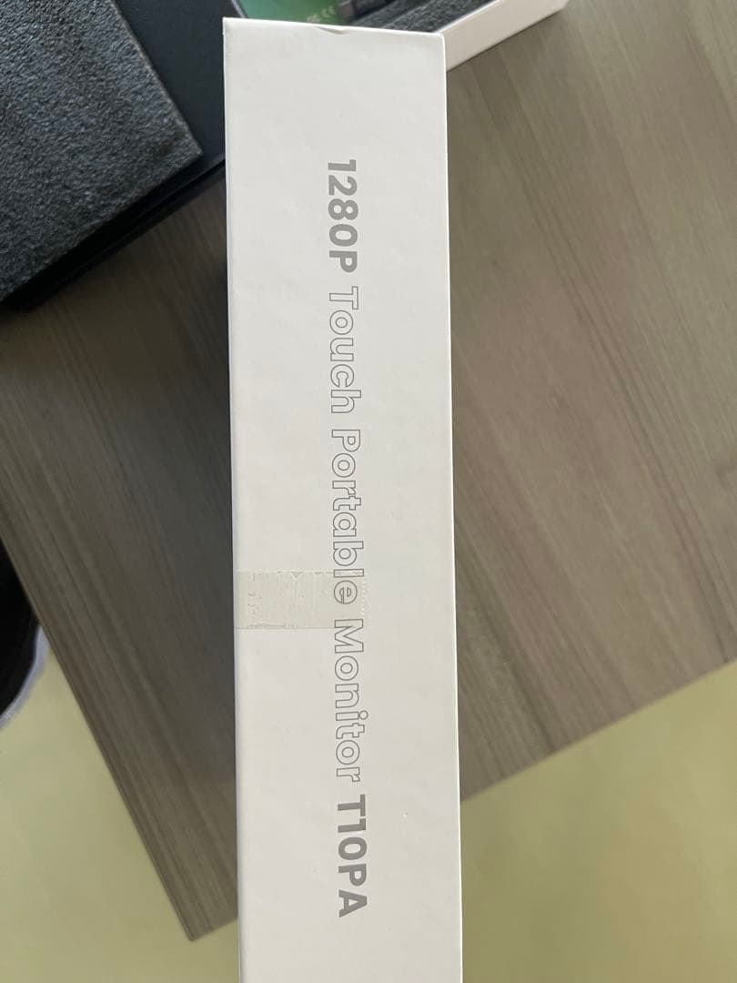 13.3インチ OLED ポータブルモニター F13NA