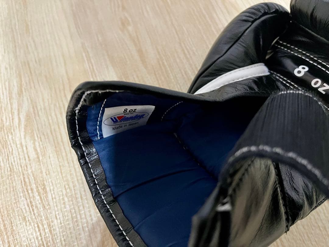 【hokuseiあにに】【美品】ウィニング ボクシンググローブ 8オンス