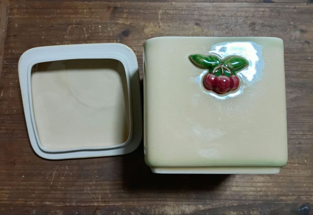 マニー ♪　パン保存容器　入手困難