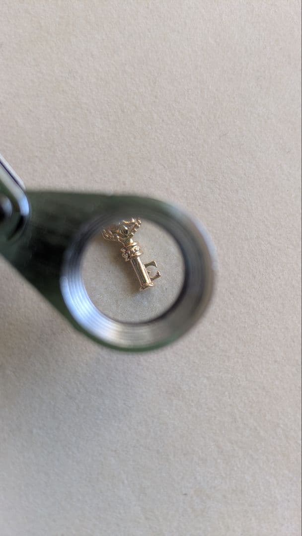 総1.4g　鍵ペンダントトップ　ネックレス　ｋ18 18金