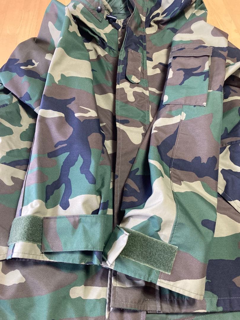 米軍実物 ECWCS GORE-TEX ゴアテックスパーカー デザートカモ