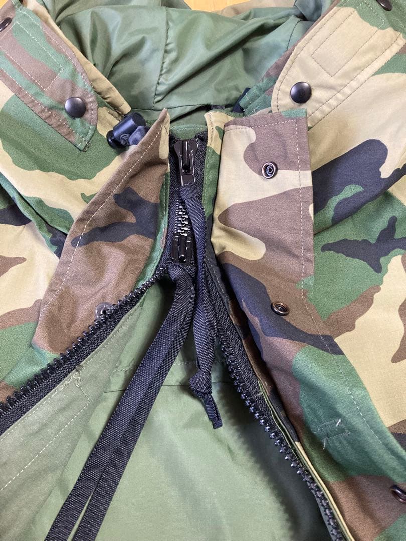 米軍実物 ECWCS GORE-TEX ゴアテックスパーカー デザートカモ