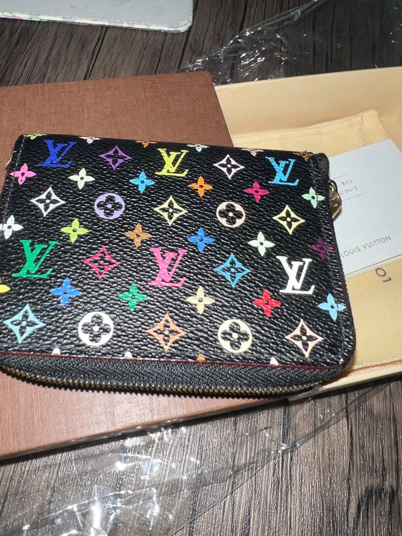 美品✨ルイヴィトン マルチカラー　ジッピー　パース　黒　小銭入れ