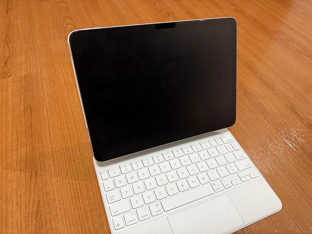 m2 iPad Air 11インチゴールド+ Magic Keyboard