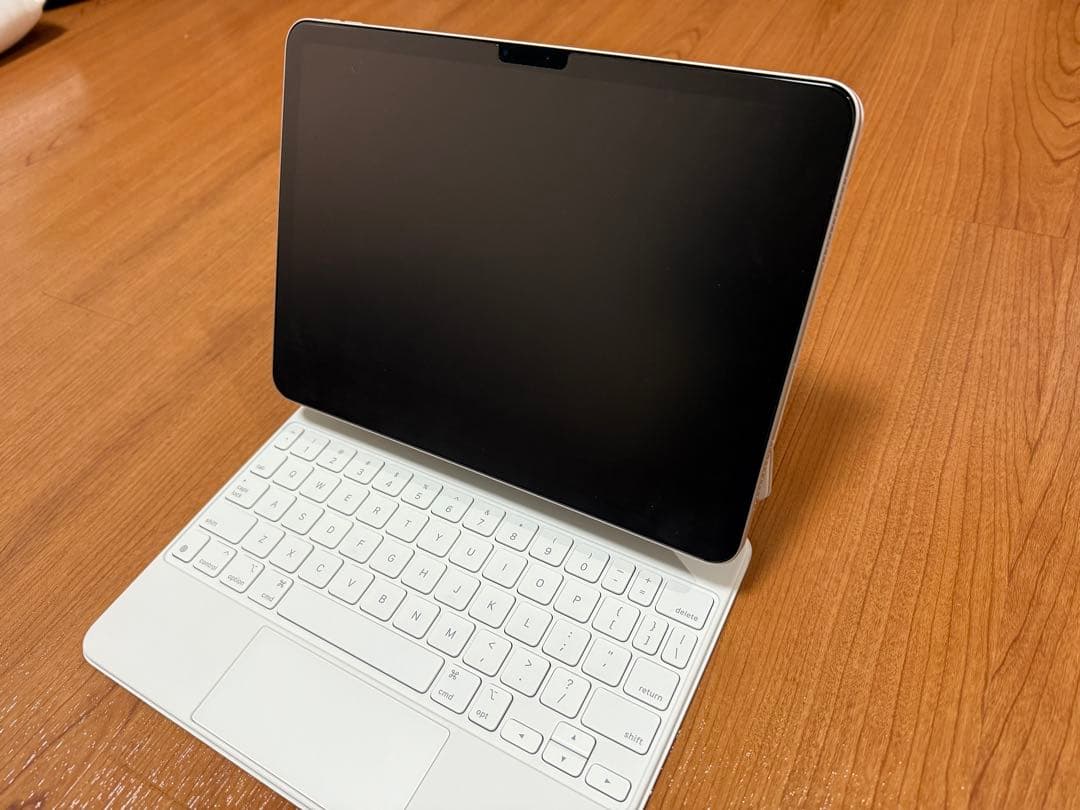 m2 iPad Air 11インチゴールド+ Magic Keyboard
