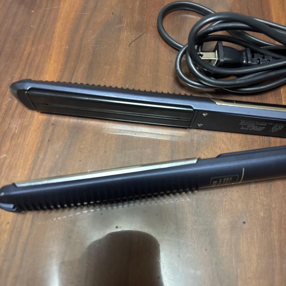 美品　YAMAN スムースアイロンフォトイオン　ネイビー　おまけ付き♡