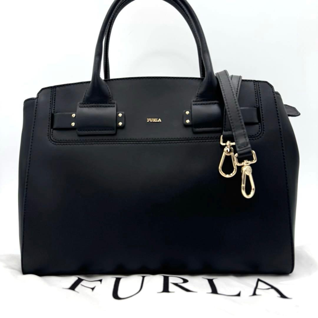 新品 フルラ Lucky ビジネスバッグ 2way レザー ロゴ金具 ブラック