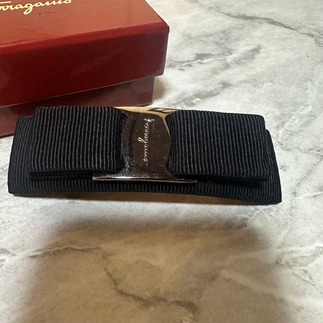 Salvatore Ferragamo フェラガモ　バレッタ