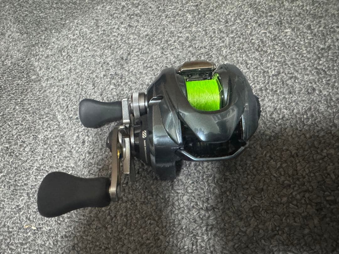 【極美品】SHIMANO 22アルデバラン BFS HG ベイトリール