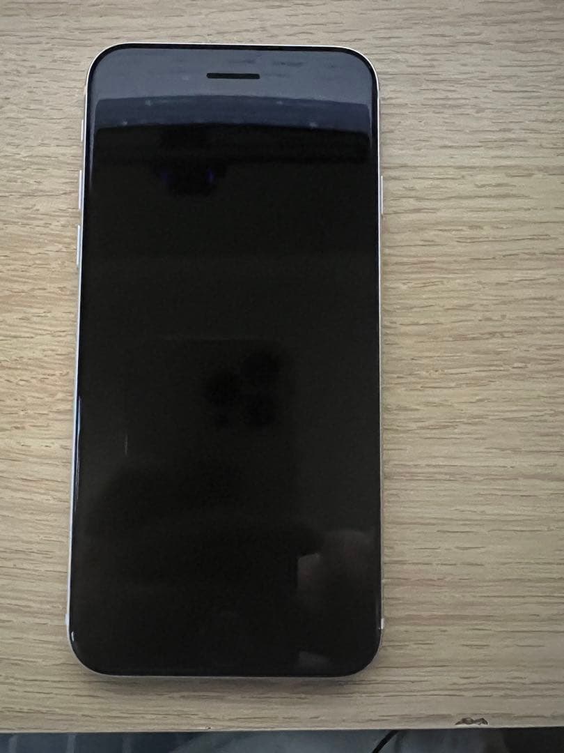 iPhone SE 第3世代 64GB SIMフリー バッテリー100％ 美品