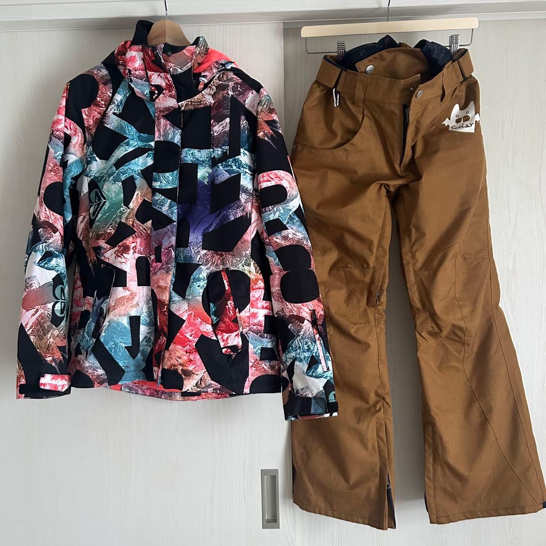 【美品】ROXY スノボウェア(スノーボード)スキーウェア セット Mサイズ