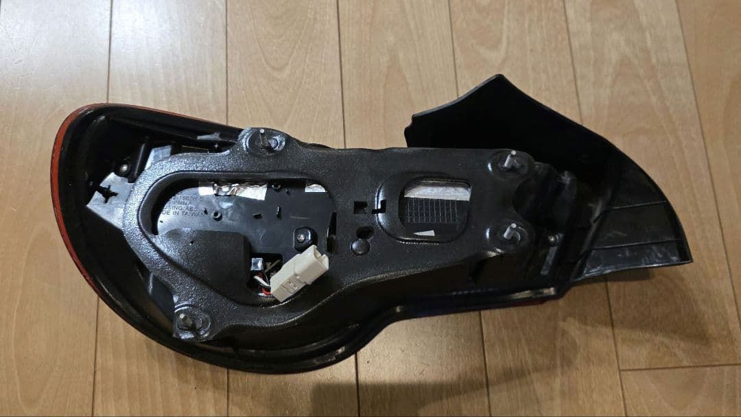 TOM'S テールランプ 86 BRZ ZC6 ZN6