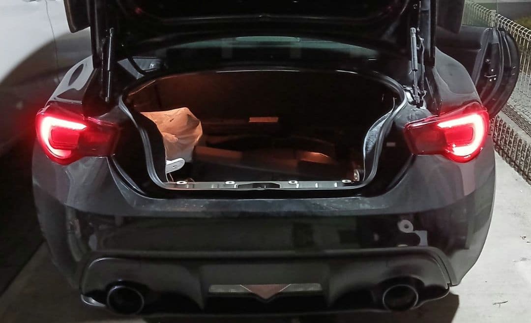 TOM'S テールランプ 86 BRZ ZC6 ZN6