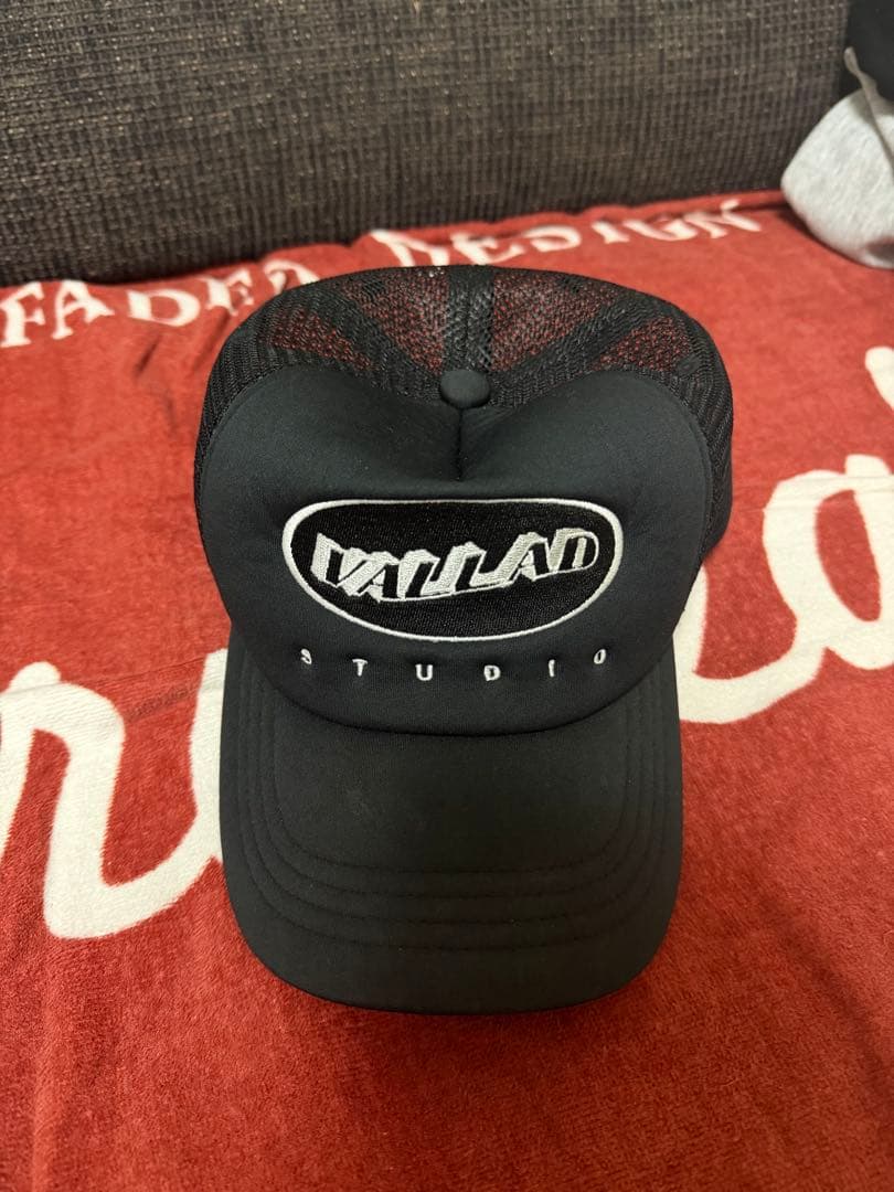 VALLAD STUDIOブラック キャップ