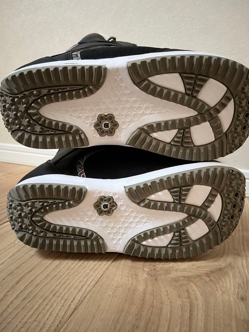 Burton スノーボードブーツ 女性用 黒