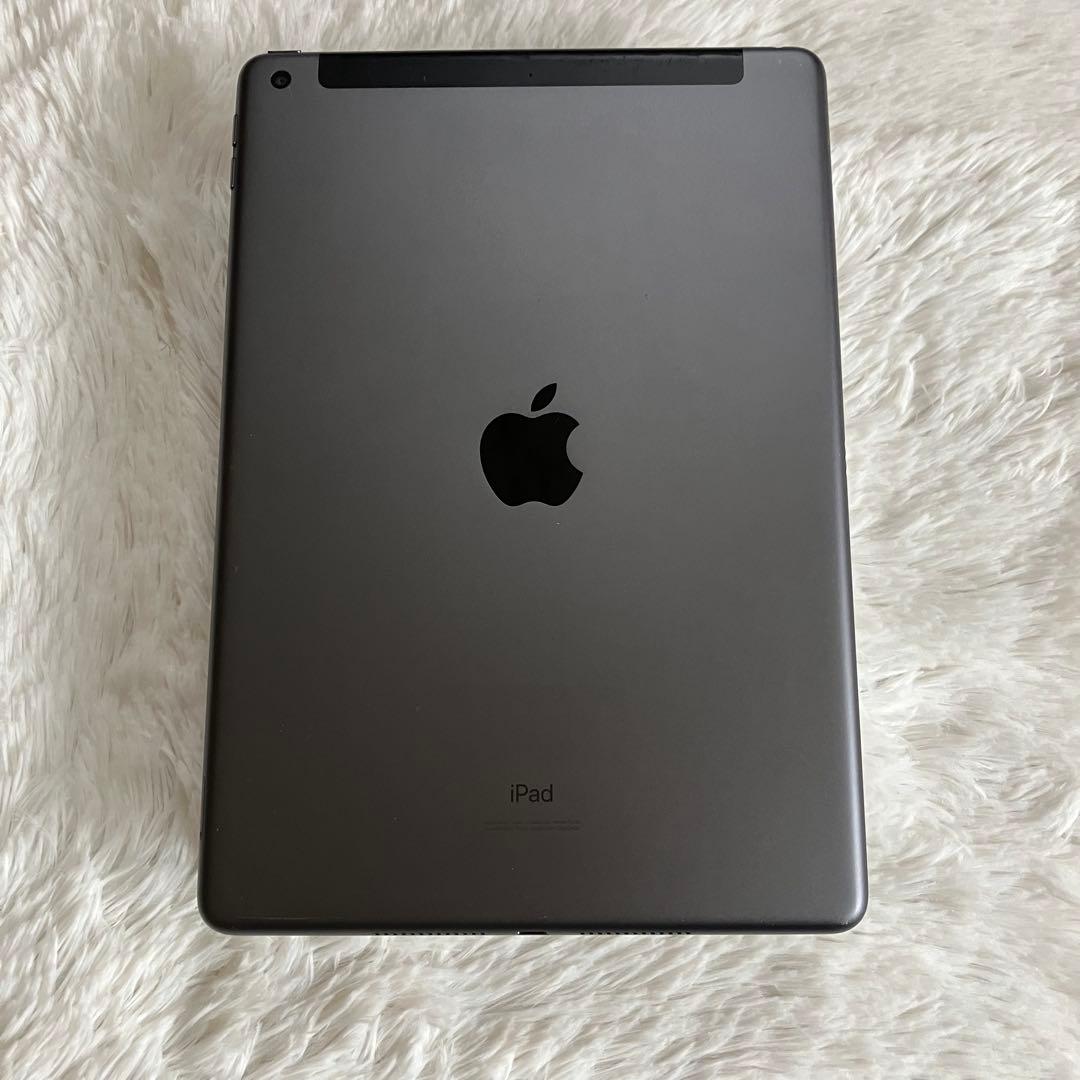【完動品】iPad 第8世代 128GB SIMフリー 【すぐ発送】【付属品】