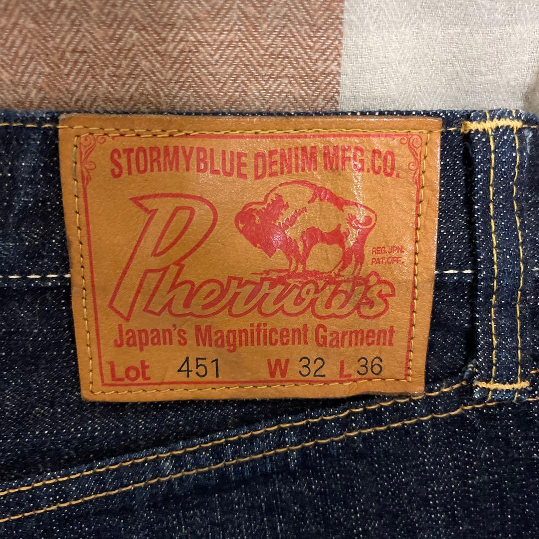 Fellows 451ジーンズ　32インチ