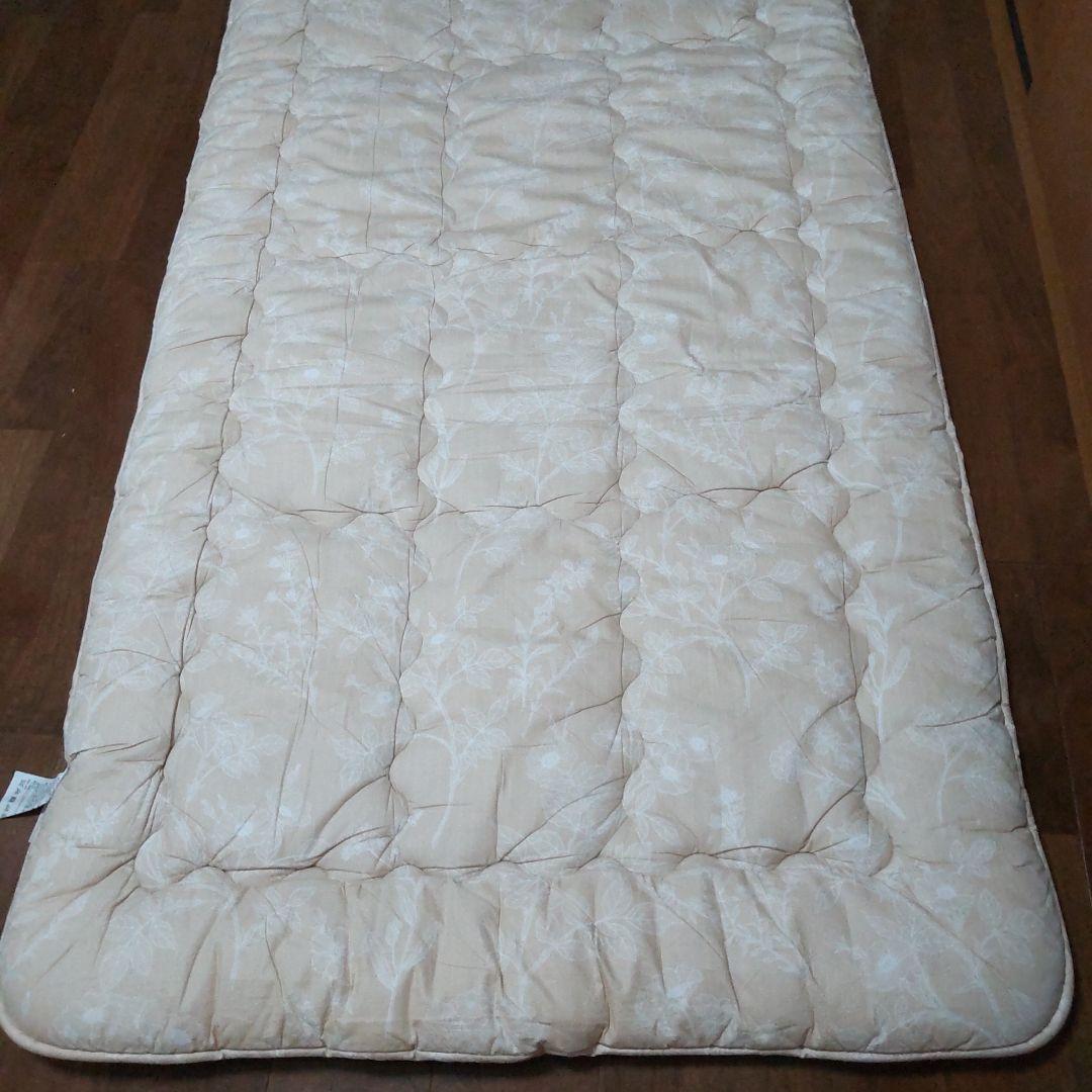 西川　ウール敷布団　CLASINO ベージュ 花柄　シングル