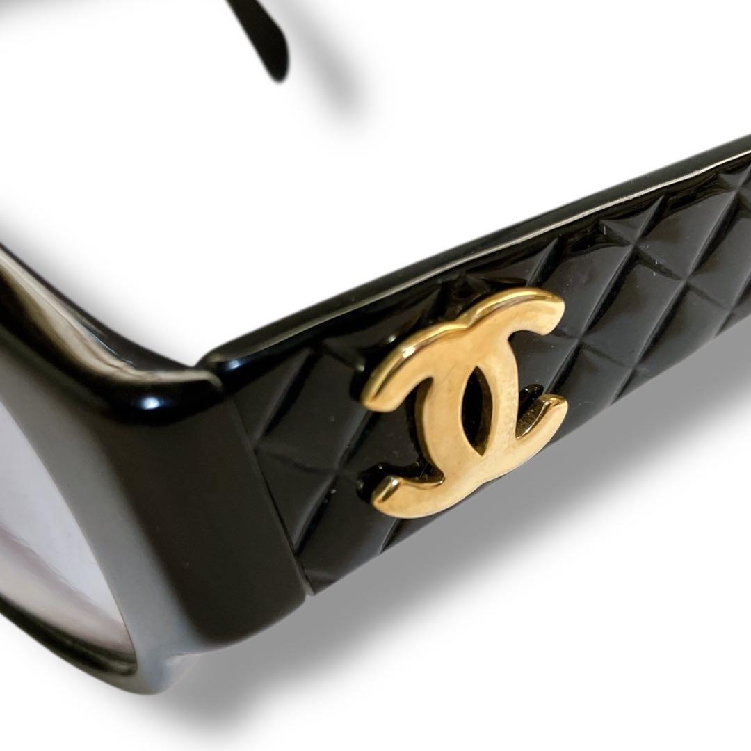 シャネル イタリア製 ココマーク マトラッセ ラグジュアリーサングラス ブラック
